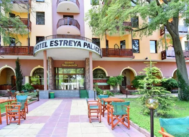 Hotel Estreya Palace