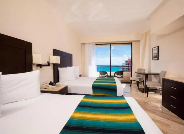 Hotel Crown Paradise Club Cancun