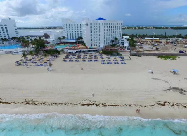 Hotel Sunset Royal Beach Resort