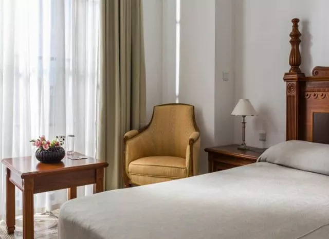 Hotel The Cliff Beach & Spa Resort