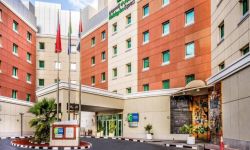 Hotel Holiday Inn Express Dubai Internet City, United Arab Emirates / Dubai / Sheikh Zayed