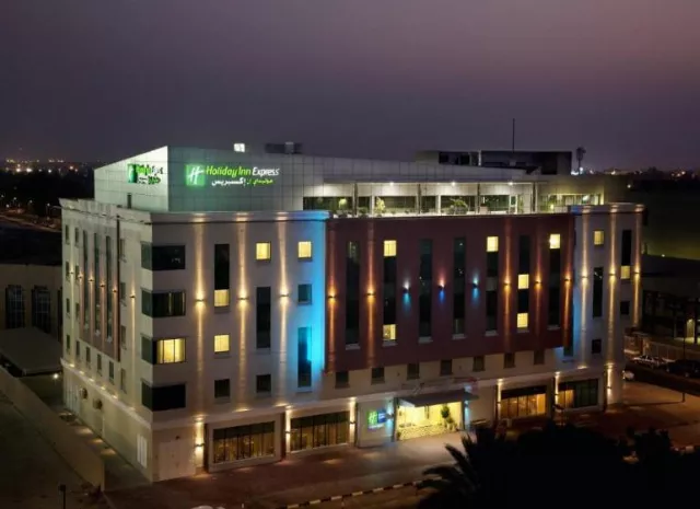 Hotel Holiday Inn Express Dubai - Safa Park