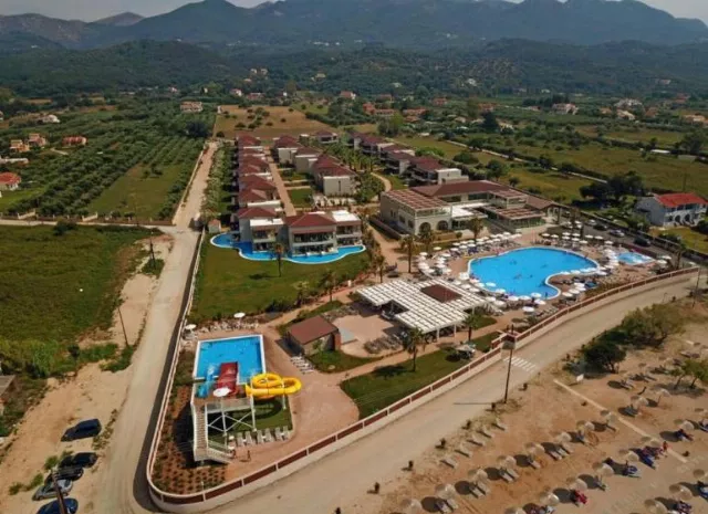 Hotel Almyros Beach Resort & Spa