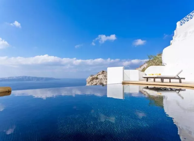 Hotel Apeiron Blue Santorini