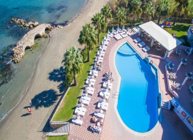 Hotel Xenos Kamara Beach