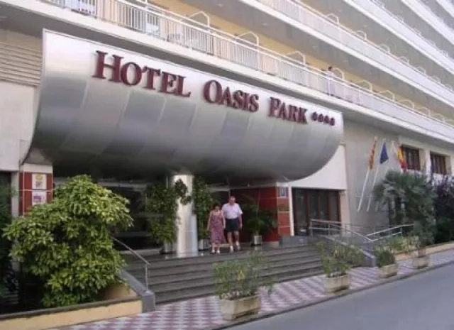 Hotel Oasis Park & Spa