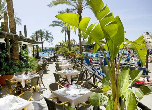 Sunset Beach Club Hotel
