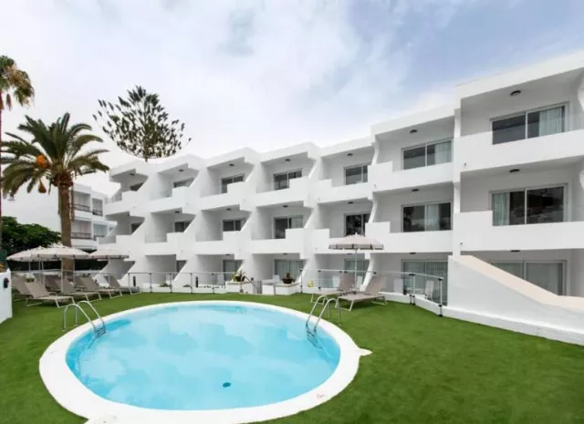 Guatiza Apartments