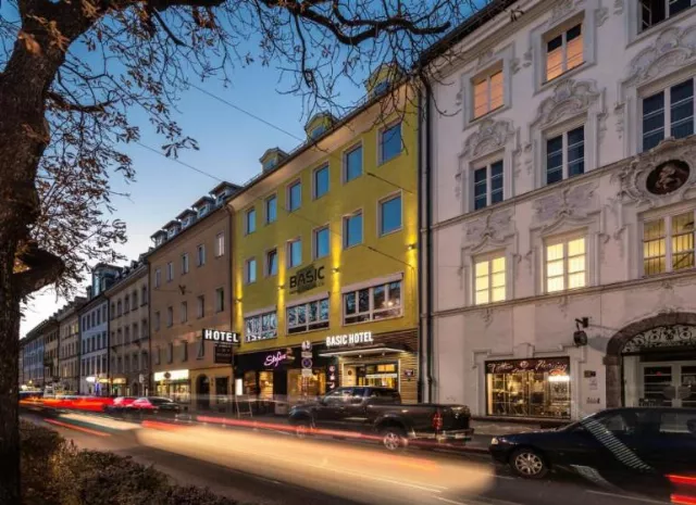 Hotel Basic Innsbruck