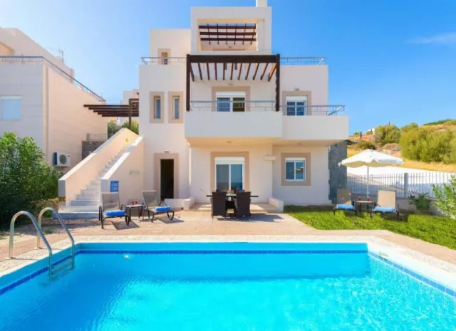 Villas Athoniki