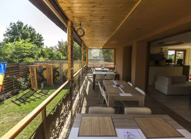 Pensiunea Rosiem House