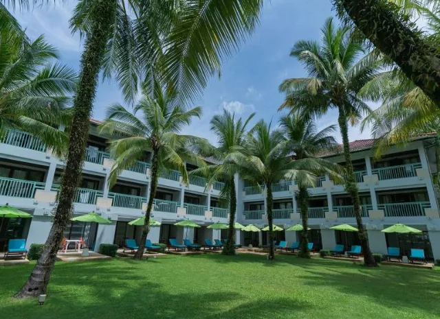 Hotel The Briza Beach Resort