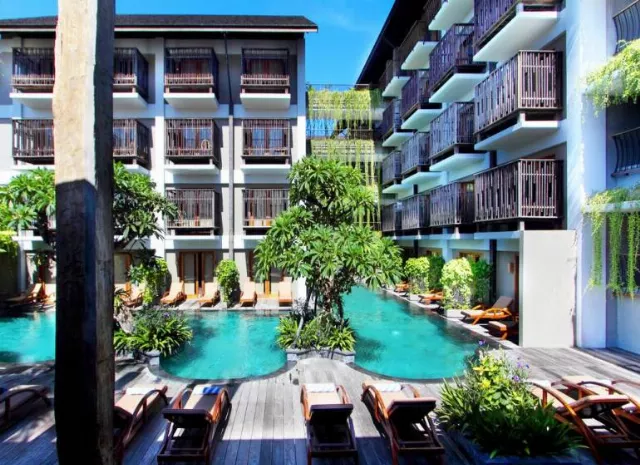 Hotel Oasis Lagoon Sanur