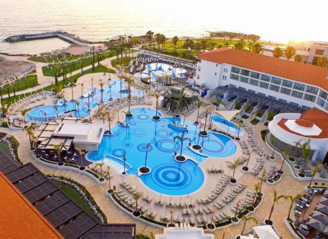 Hotel Olympic Lagoon Resort Paphos