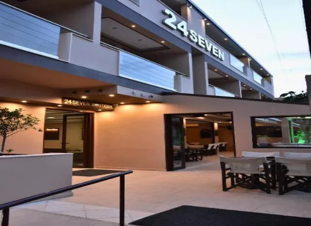 Hotel 24 Seven Boutique