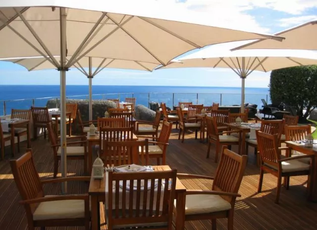 Regency Cliff Hotel