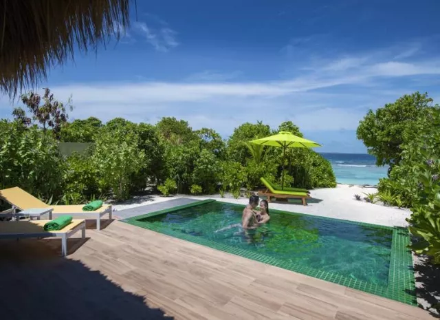 Hotel Emerald Maldives Resort & Spa