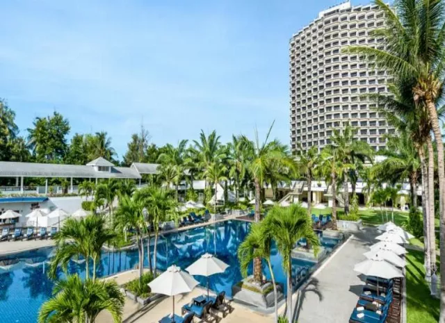 Novotel Hua Hin Cha-am Beach Resort & Spa