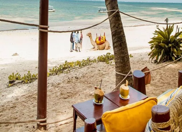 Hotel Sarova Whitesands Beach Resort