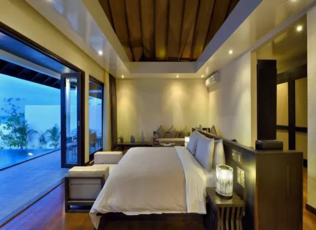 Hotel Atmosphere Kanifushi Maldives