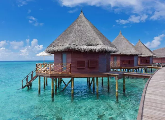 Hotel Angaga Island Resort & Spa