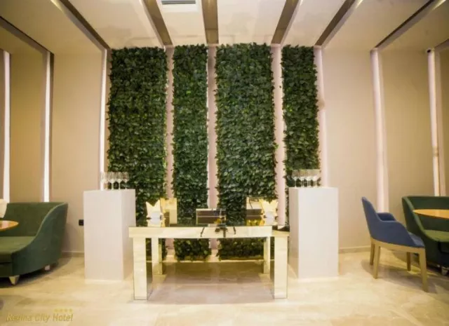 Hotel Regina City