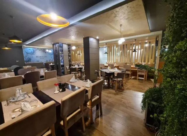 Hotel Regina City