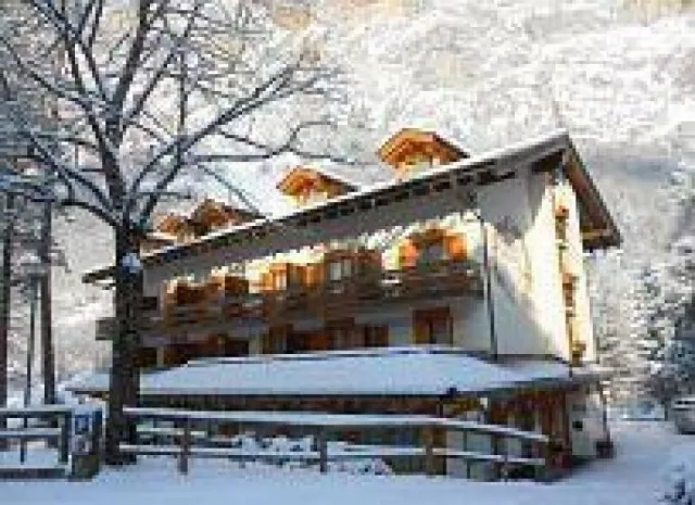 Hotel Garni Lago Nembia