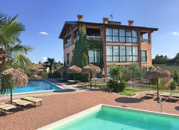Residence La Bertoletta Corte & Village, Italia / Peschiera Del Garda
