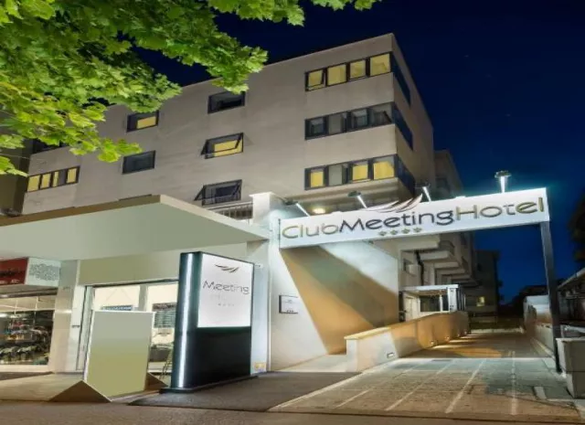Club Meeting Hotel
