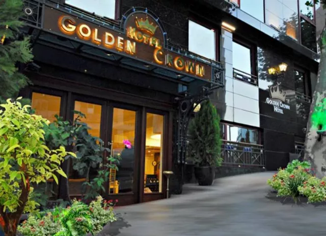 Hotel Golden Crown