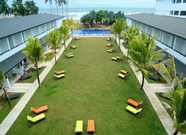 Hotel Coco Royal Beach