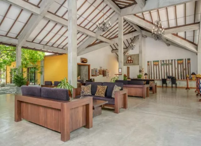 Hotel Amethyst Resort