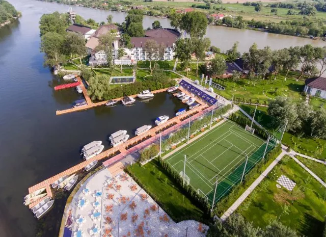 Hotel Complex Lebada Luxury Resort Spa
