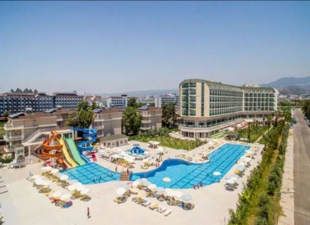 Hotel Hedef Beach Resort