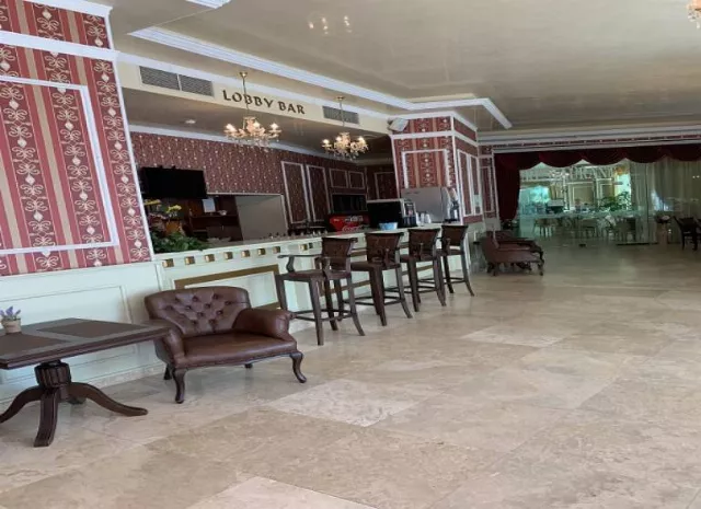 Hotel Mena Palace