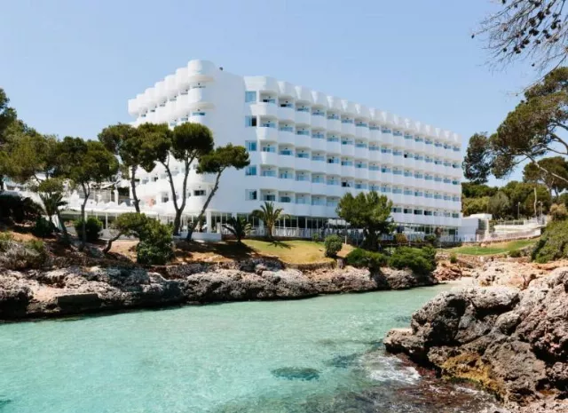 Hotel Aluasoul Mallorca Resort (adults Only)