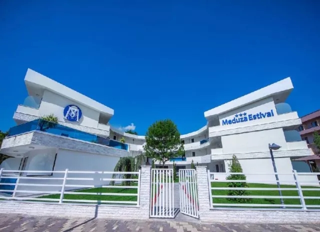 Hotel Meduza