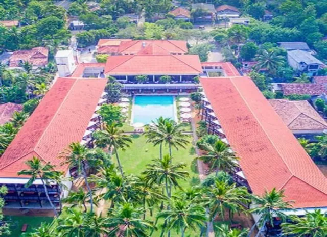 Mermaid Hotel And Club