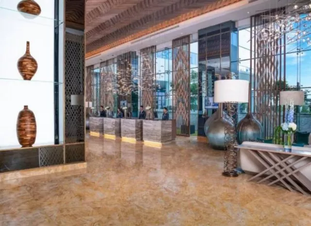 Hotel Al Jaddaf Rotana Suite