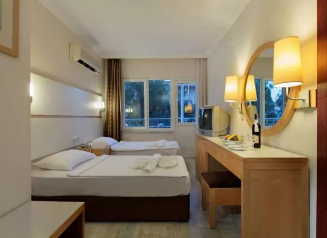 Hotel Larissa Holiday Beach Alanya