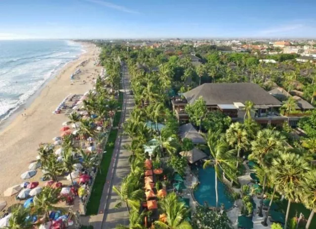 Hotel Legian Beach