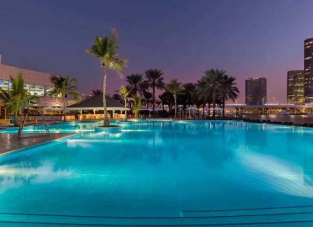 Hotel Beach Rotana Residence