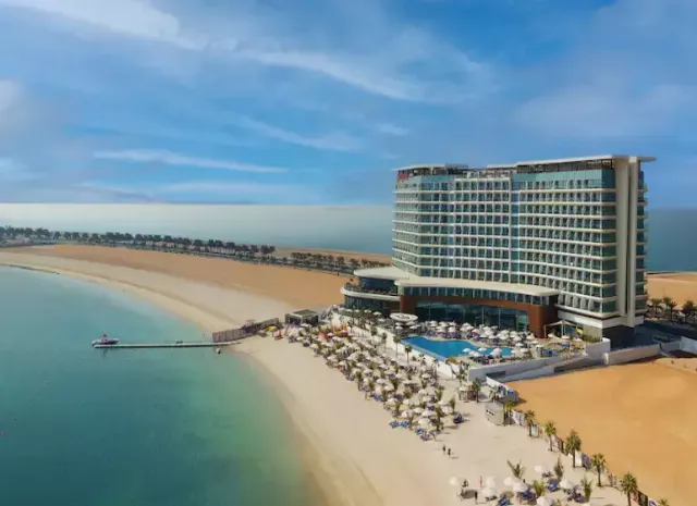 Hotel Hampton By Hilton Marjan Island