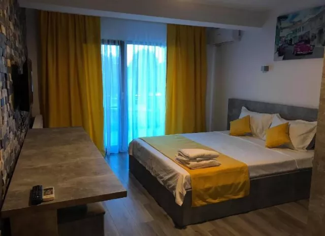 Villa Mav Boutique