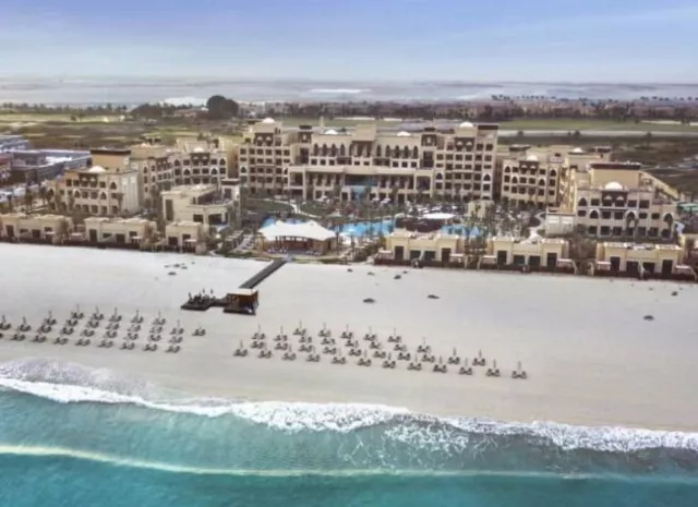 Hotel Saadiyat Rotana Resort & Villas- Abu Dhabi