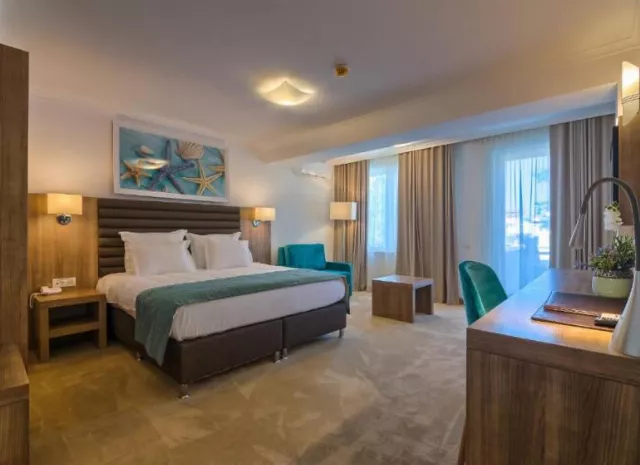 Hotel Saturn Apartament deluxe superior corp B