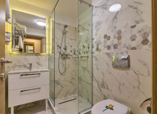 Hotel Saturn Dublă deluxe interconectată #4