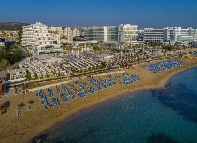 Hotel Constantinos The Great Beach