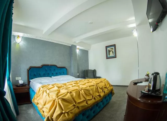 Hotel Voila Inn